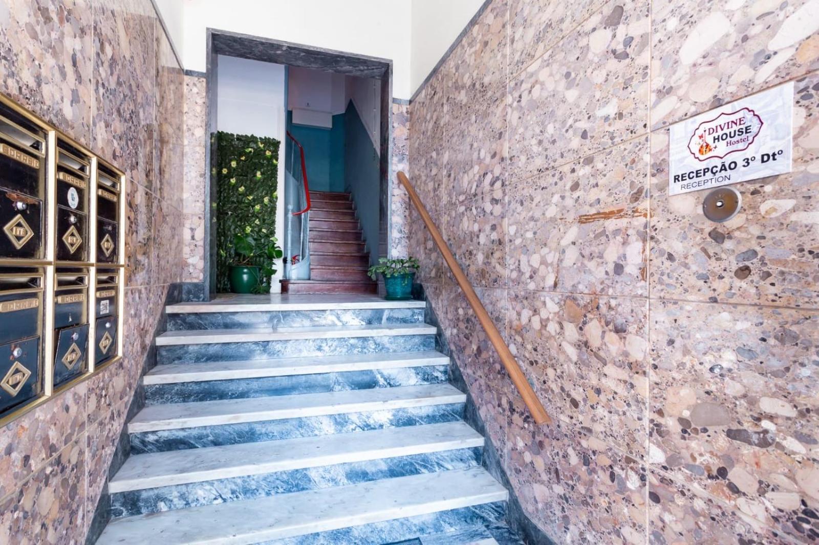 Divine House Of Graca Hotel Lisbon Bagian luar foto