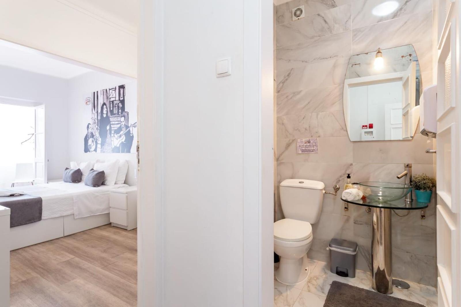 Divine House Of Graca Hotel Lisbon Bagian luar foto