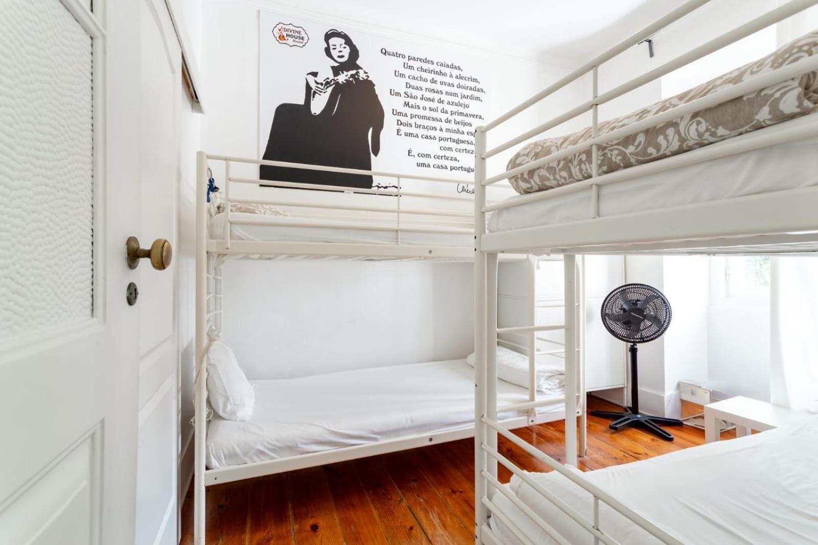 Divine House Of Graca Hotel Lisbon Bagian luar foto